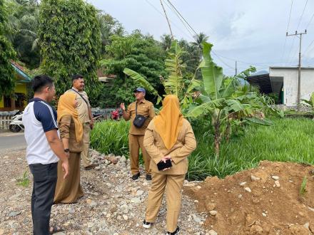 Wujudkan Desa Asri : Dinas Lingkungan Hidup Trenggalek Tinjau Lokasi  RTH Desa Bendoroto